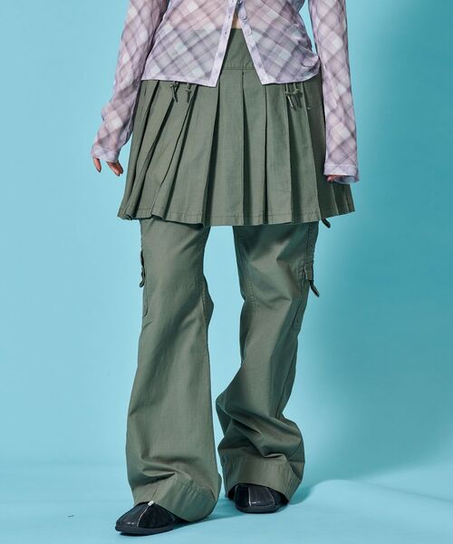 SEQUENZ(シークエンズ)の「※WEB限定 / レイヤード対応 / レディースアイレットプリーツミニスカート / sqnz eyelet pleats skirt(スカート・レディース・カーキ/ブラウン/ダークネイビー/その他1・SMALL/MEDIUM/LARGE)」の9枚目の写真