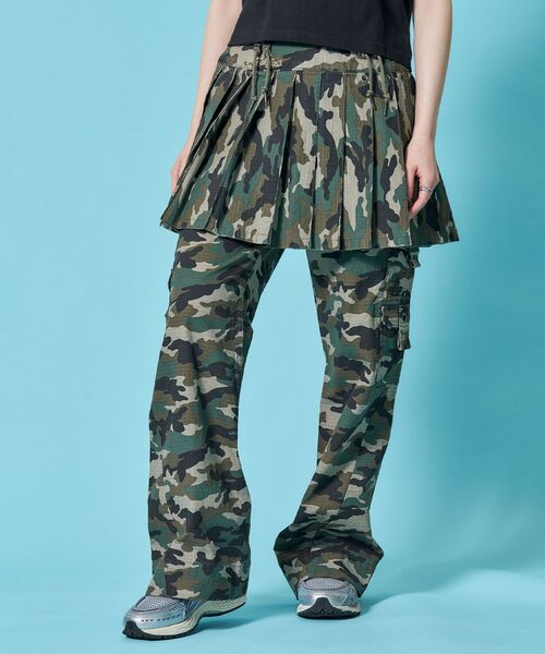 SEQUENZ(シークエンズ)の「※WEB限定 / レイヤード対応 / レディースアイレットプリーツミニスカート / sqnz eyelet pleats skirt(スカート・レディース・カーキ/ブラウン/ダークネイビー/その他1・SMALL/MEDIUM/LARGE)」の19枚目の写真
