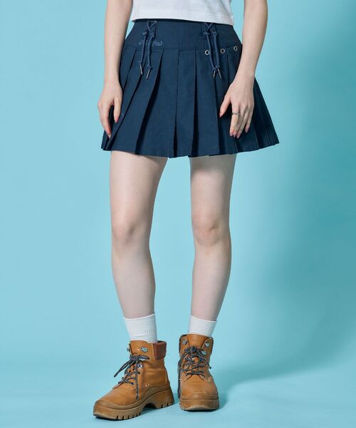 SEQUENZ(シークエンズ)の「※WEB限定 / レイヤード対応 / レディースアイレットプリーツミニスカート / sqnz eyelet pleats skirt(スカート・レディース・カーキ/ブラウン/ダークネイビー/その他1・SMALL/MEDIUM/LARGE)」の22枚目の写真