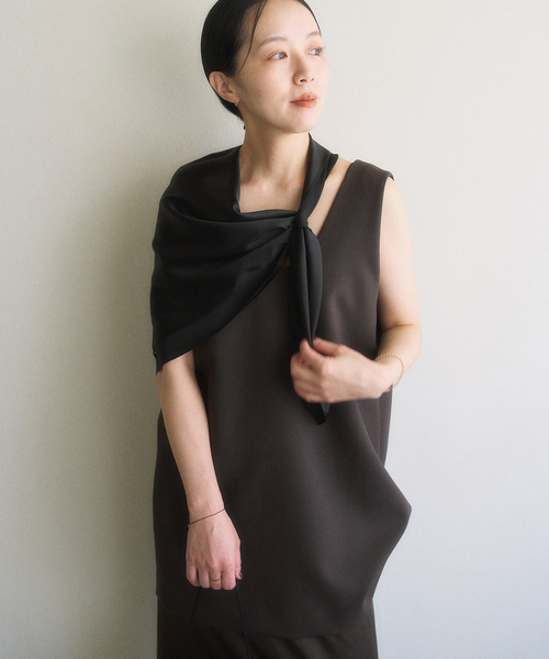 plage（プラージュ）の「《一部カラー新宿店・WEB限定》MY_silk satin スカーフ（バンダナ/スカーフ・レディース・ブラック・FREE）」の6枚目の写真