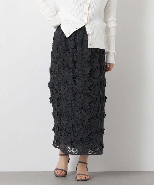 Gready Brilliant(グレディブリリアン)の「3Dレースタイトスカート(スカート・レディース・チャコールグレー/オフホワイト・38)」の4枚目の写真