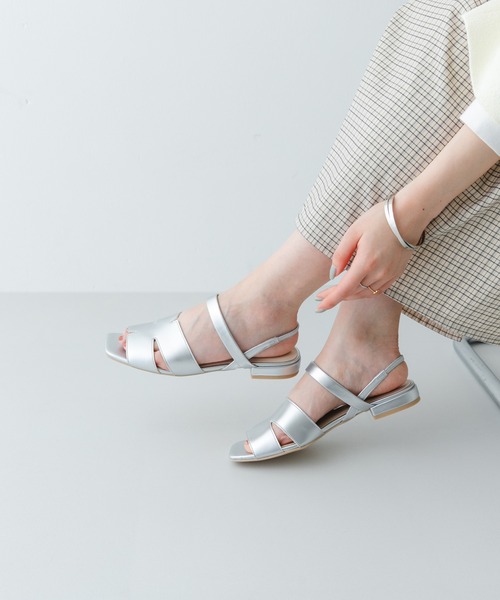 RODE SKO（ロデスコ）の「デザインカットバックゴムサンダル（サンダル・レディース・ダークブラウン/シルバー/ブラック・38/37/36）」の3枚目の写真