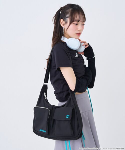 earth music&ecology(アースミュージックアンドエコロジー)の「初音ミク イメージ バッグ(ショルダーバッグ・レディース・グリーン・FREE)」の22枚目の写真