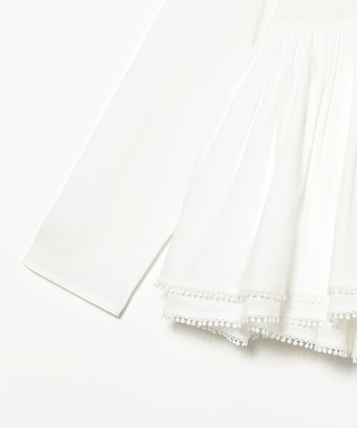 fennica（フェニカ）の「dahl'ia / ボタン ギャザー ボリューム ブラウス（シャツ/ブラウス・レディース・ホワイト/ブラック・ONE SIZE）」の5枚目の写真