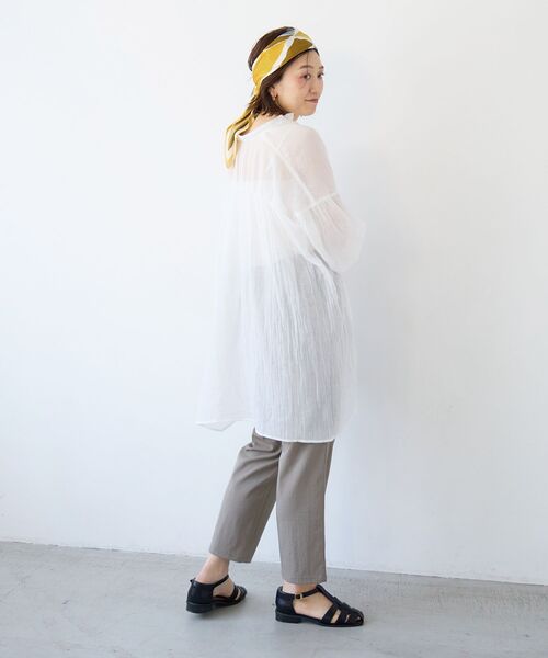 le.coeur blanc（ルクールブラン）の「ストレッチツータックテーパード（その他パンツ・レディース・ブラック/モカ/キャメル・36/38）」の16枚目の写真