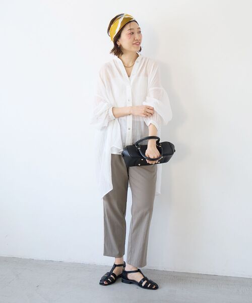 le.coeur blanc（ルクールブラン）の「ストレッチツータックテーパード（その他パンツ・レディース・ブラック/モカ/キャメル・36/38）」の17枚目の写真