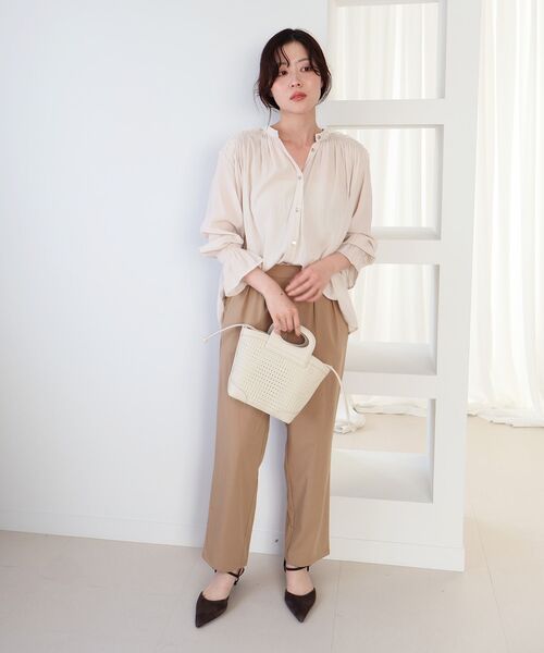 le.coeur blanc(ルクールブラン)の「ストレッチツータックテーパード(その他パンツ・レディース・ブラック/モカ/キャメル・36/38)」の11枚目の写真