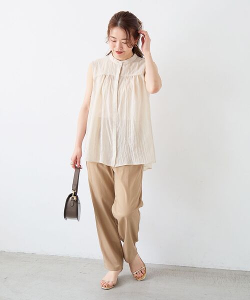 le.coeur blanc(ルクールブラン)の「ストレッチツータックテーパード(その他パンツ・レディース・ブラック/モカ/キャメル・36/38)」の4枚目の写真