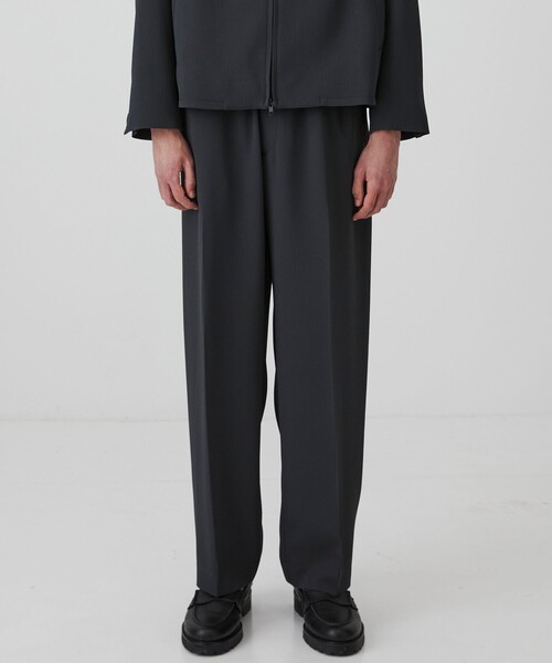 UNITED TOKYO（ユナイテッドトウキョウ）の「COLD DRY PLEATS シームレスイージーパンツ |SETUP可/接触冷感/通気性/イージーケア/軽量（その他パンツ・メンズ・ブラック/ネイビー/ダークグレー・2/1）」の15枚目の写真