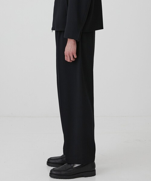 UNITED TOKYO（ユナイテッドトウキョウ）の「COLD DRY PLEATS シームレスイージーパンツ |SETUP可/接触冷感/通気性/イージーケア/軽量（その他パンツ・メンズ・ブラック/ネイビー/ダークグレー・2/1）」の20枚目の写真