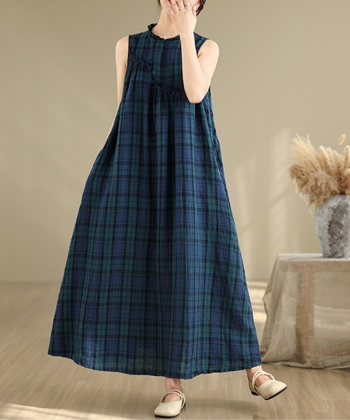 Flugge(フラッジー)の「ノースリーブチェックロングワンピース(ワンピース・レディース・ブルー・LARGE/MEDIUM)」の6枚目の写真
