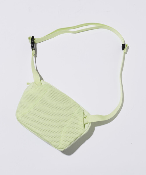 ARC'TERYX(アークテリクス)の「ARC’TERYX/アークテリクス EXCLUSIVE Mantis 1 Waist Pack(ボディバッグ/ウエストポーチ・メンズ・ブルーグリーン・ONE SIZE)」の7枚目の写真