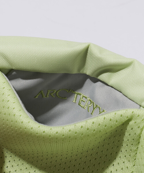 ARC'TERYX(アークテリクス)の「ARC’TERYX/アークテリクス EXCLUSIVE Mantis 1 Waist Pack(ボディバッグ/ウエストポーチ・メンズ・ブルーグリーン・ONE SIZE)」の12枚目の写真