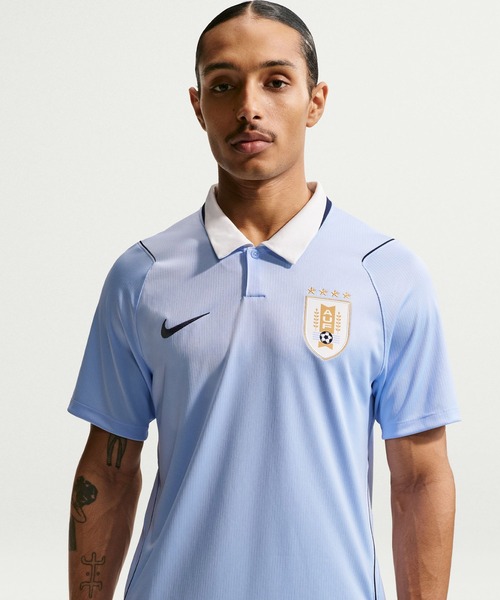 NIKE(ナイキ)の「NIKE Dri-FIT Soccer Uruguay Replica Jersey / ナイキ Dri-FIT サッカー ウルグアイ レプリカ ユニフォーム【SP】(ジャージ・メンズ・ブルー・M/L/XL/XXL)」の2枚目の写真