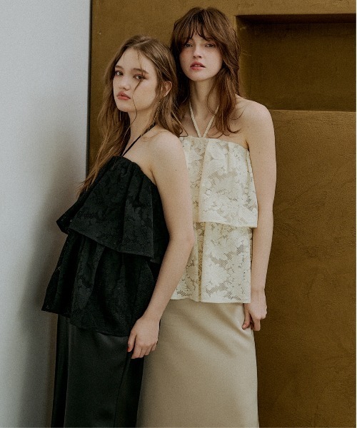 LE'RURE(リルアー)の「Tiered frill lace onepiece(ワンピース・レディース・ブラック/ベージュ・SMALL/MEDIUM/TALL)」の3枚目の写真