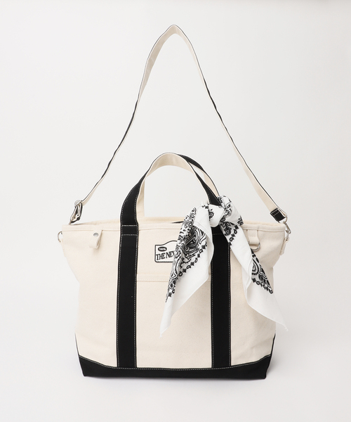 journal standard L'essage(ジャーナルスタンダードレサージュ)の「別注【THE NEWHOUSE/ザ ニューハウス】LEON TOTE トートバッグ(トートバッグ・レディース・ブラック・FREE)」の11枚目の写真