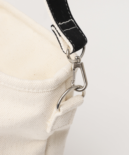 journal standard L'essage(ジャーナルスタンダードレサージュ)の「別注【THE NEWHOUSE/ザ ニューハウス】LEON TOTE トートバッグ(トートバッグ・レディース・ブラック・FREE)」の21枚目の写真