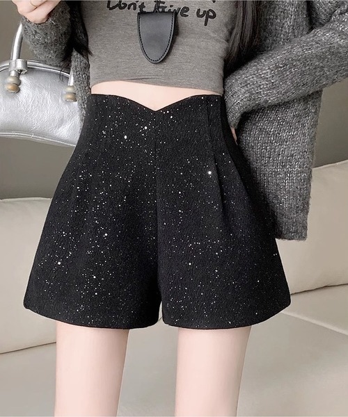 INASTUDIOS(イーナストゥディオス)の「Glitter V-waist / グリッターVウエスト ショートパンツ(その他パンツ・レディース・ブラック/グレー・SMALL/MEDIUM/LARGE/X-SMALL/X-LARGE)」の9枚目の写真