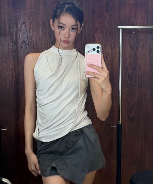 FLAREUP(フレアアップ)の「Draped Sleeveless Top (FL-135_Cloud White)(Tシャツ/カットソー・レディース・ホワイト・OS)」の19枚目の写真