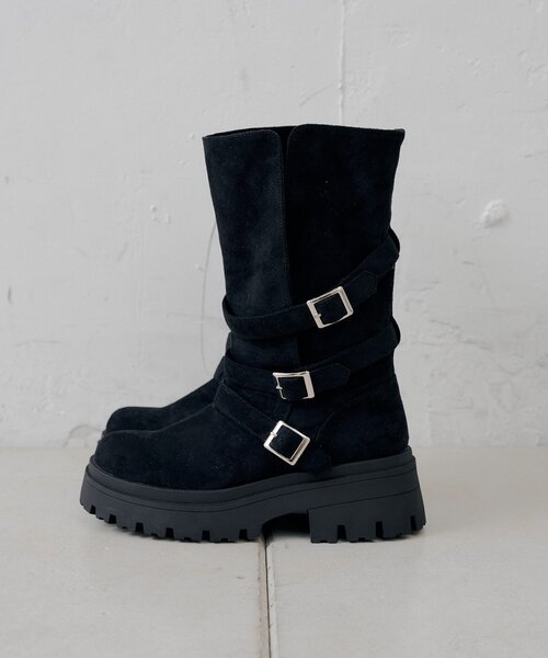 Chico(チコ)の「ベルトデザイン厚底ブーツ(ブーツ・レディース・ベージュ/ブラック・MEDIUM/SMALL/LARGE)」の6枚目の写真