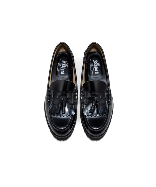 The Kenford Fineshoes（ケンフォードファインシューズ）の「TANK SOLE LOAFERS BLACK QUILT TASSEL（ローファー・メンズ・ブラック・25/25.5/26/26.5/27/28/27.5）」の5枚目の写真