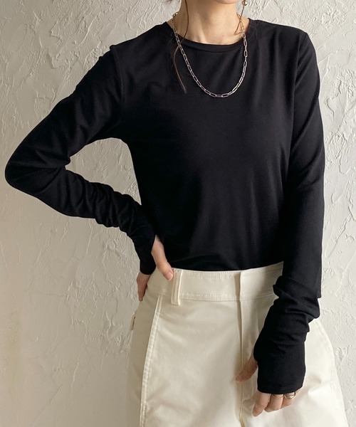 She's Closet(シーズクローゼット)の「UVカット 接触冷感 抗菌防臭 指穴付き サムホール 長袖ロングTシャツ カットソー(Tシャツ/カットソー・レディース・ブラック/ベージュ/ホワイト・FREE)」の3枚目の写真
