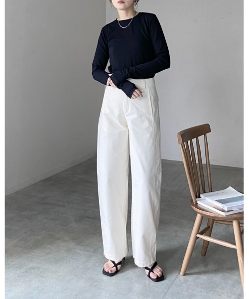She's Closet(シーズクローゼット)の「UVカット 接触冷感 抗菌防臭 指穴付き サムホール 長袖ロングTシャツ カットソー(Tシャツ/カットソー・レディース・ブラック/ベージュ/ホワイト・FREE)」の12枚目の写真
