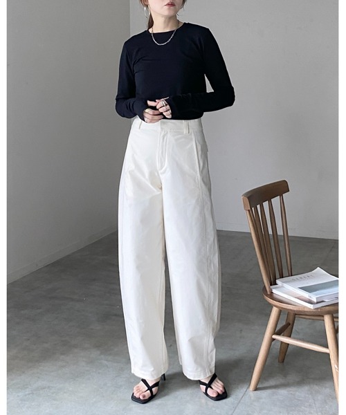 She's Closet(シーズクローゼット)の「UVカット 接触冷感 抗菌防臭 指穴付き サムホール 長袖ロングTシャツ カットソー(Tシャツ/カットソー・レディース・ブラック/ベージュ/ホワイト・FREE)」の13枚目の写真