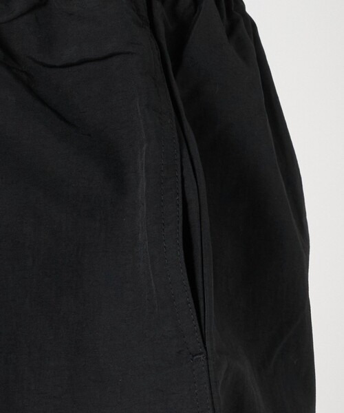LOEFF(ロエフ)の「【別注】<PROGRESS RUNNING CLUB>1998 ハーフパンツ UNISEX(その他パンツ・レディース・ブラック・1/2)」の4枚目の写真
