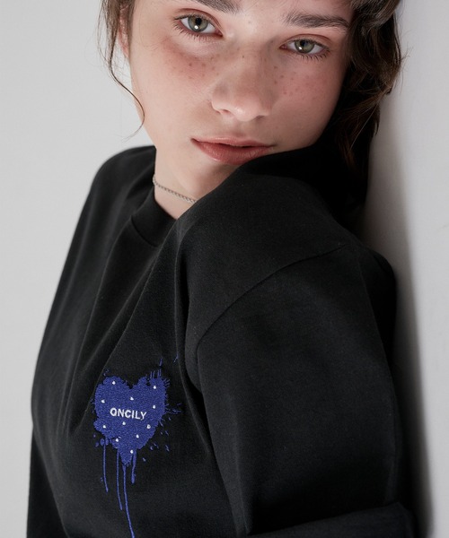 ONCILY(オンシェリー)の「26SS "DOT" HEART LOGO T-SHIRT / "ドット"ハートロゴTシャツ(Tシャツ/カットソー・メンズ・ブラック系その他2/ブラック/ブラック系その他/オフホワイト・LARGE/MEDIUM/SMALL)」の15枚目の写真