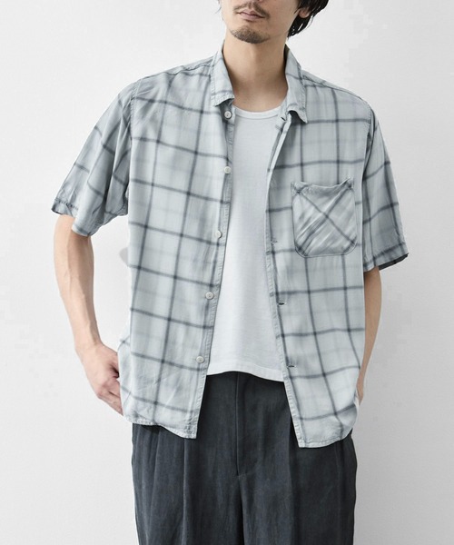 REMI RELIEF(レミレリーフ)の「【REMI RELIEF/レミレリーフ】レーヨンツイルチェックS/Sシャツ(シャツ/ブラウス・メンズ・サックスブルー/オフホワイト・S/M)」の1枚目の写真