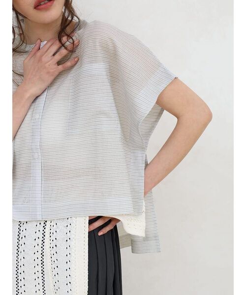 FIKA.（フィーカ）の「Sheer striped band collar shirt（シャツ/ブラウス・レディース・オフホワイト/グレー・FREE）」の18枚目の写真