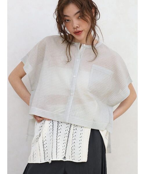 FIKA.（フィーカ）の「Sheer striped band collar shirt（シャツ/ブラウス・レディース・オフホワイト/グレー・FREE）」の2枚目の写真