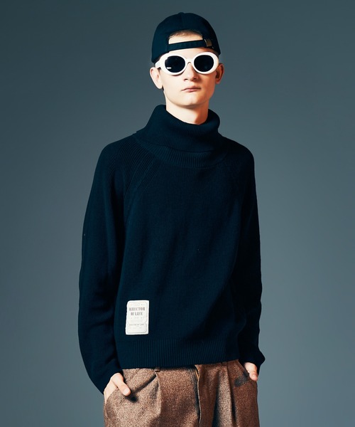 glamb(グラム)の「Raglan Turtle Neck Knit / ラグランタートルネックニット(ニット/セーター・メンズ・ブラック/ブラウン・M/L)」の1枚目の写真
