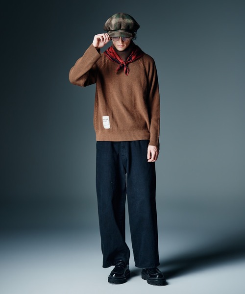 glamb(グラム)の「Raglan Turtle Neck Knit / ラグランタートルネックニット(ニット/セーター・メンズ・ブラック/ブラウン・M/L)」の9枚目の写真