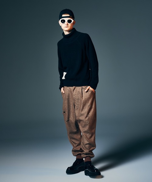 glamb(グラム)の「Raglan Turtle Neck Knit / ラグランタートルネックニット(ニット/セーター・メンズ・ブラック/ブラウン・M/L)」の17枚目の写真