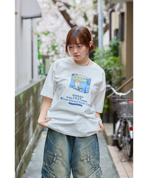 THE PLATINUM SELECT(ザ プラチナム セレクト)の「【SPAM/スパム】グラフィックTシャツ ユニセックス/カジュアル/コンテンツ(Tシャツ/カットソー・メンズ・グレー系1/ブラック系1/ブラック系3/ネイビー系1/ホワイト系3/ネイビー系2/ブラック系2/ネイビー系3/グレー系3/グレー系2/ホワイト系2/ホワイト系1・LARGE/MEDIUM/X-LARGE)」の3枚目の写真