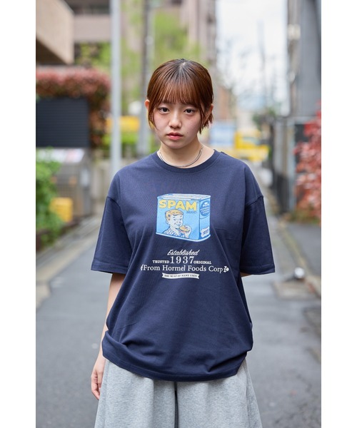 THE PLATINUM SELECT(ザ プラチナム セレクト)の「【SPAM/スパム】グラフィックTシャツ ユニセックス/カジュアル/コンテンツ(Tシャツ/カットソー・メンズ・グレー系1/ブラック系1/ブラック系3/ネイビー系1/ホワイト系3/ネイビー系2/ブラック系2/ネイビー系3/グレー系3/グレー系2/ホワイト系2/ホワイト系1・LARGE/MEDIUM/X-LARGE)」の12枚目の写真