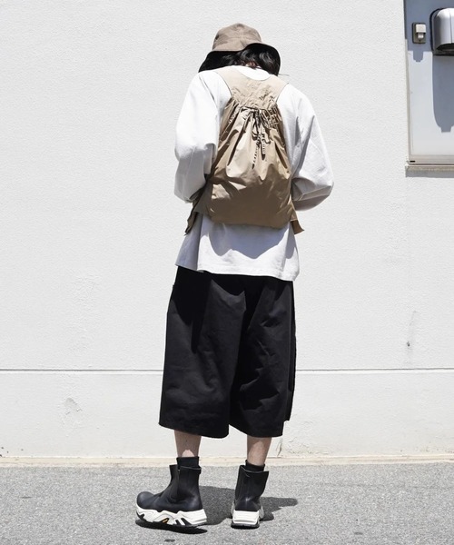 my beautiful landlet(マイビューティフルランドレット)の「【my beautiful landlet】 HIGH COUNT COTTON TWILL WIDE HALF PANTS(その他パンツ・メンズ・ブラック・1/0)」の9枚目の写真