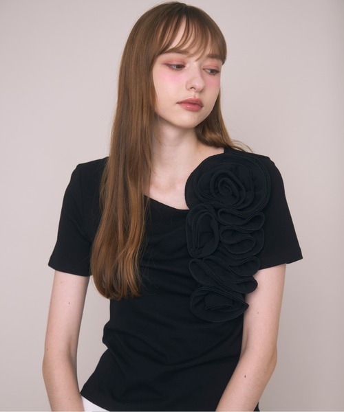 Noelie(ノエリー)の「ローズTee(Tシャツ/カットソー・レディース・ホワイト/ブラック・FREE)」の5枚目の写真