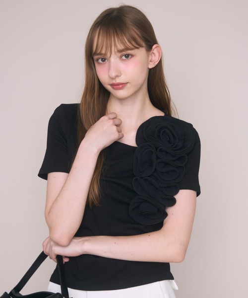 Noelie(ノエリー)の「ローズTee(Tシャツ/カットソー・レディース・ホワイト/ブラック・FREE)」の4枚目の写真