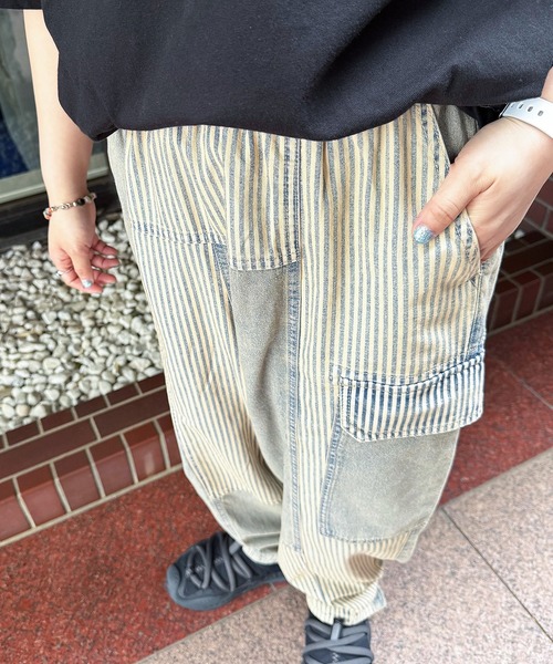 DOUBLE NAME(ダブルネーム)の「パネルヒッコリーオーバーダイデニムパンツ(デニムパンツ・レディース・ブルー/インディゴブルー・FREE)」の4枚目の写真