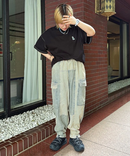 DOUBLE NAME(ダブルネーム)の「パネルヒッコリーオーバーダイデニムパンツ(デニムパンツ・レディース・ブルー/インディゴブルー・FREE)」の3枚目の写真