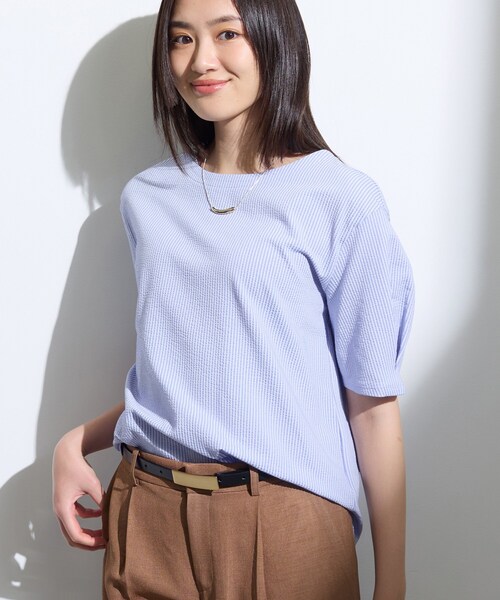 INDIVI(インディヴィ)の「【洗える/凹凸素材】デザインTシャツ(Tシャツ/カットソー・レディース・ネイビー/ライトブルー/ネイビー系5・40/15 /05/13/38)」の2枚目の写真
