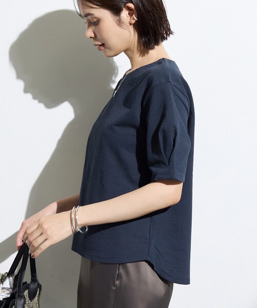INDIVI(インディヴィ)の「【洗える/凹凸素材】デザインTシャツ(Tシャツ/カットソー・レディース・ネイビー/ライトブルー/ネイビー系5・40/15 /05/13/38)」の22枚目の写真