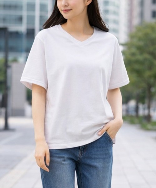 FILA(フィラ)の「FILA UV 透け感ガードプルオーバー(Tシャツ/カットソー・レディース・グレイッシュベージュ/オフホワイト/ブラック・MEDIUM/LARGE/LL/3L)」の4枚目の写真