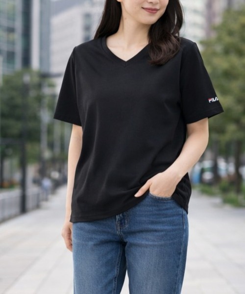 FILA(フィラ)の「FILA UV 透け感ガードプルオーバー(Tシャツ/カットソー・レディース・グレイッシュベージュ/オフホワイト/ブラック・MEDIUM/LARGE/LL/3L)」の8枚目の写真