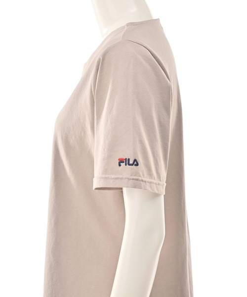 FILA(フィラ)の「FILA UV 透け感ガードプルオーバー(Tシャツ/カットソー・レディース・グレイッシュベージュ/オフホワイト/ブラック・MEDIUM/LARGE/LL/3L)」の18枚目の写真