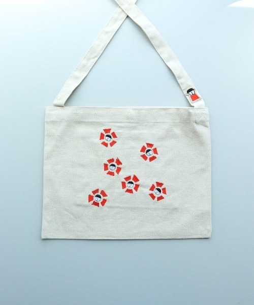 CASA PICONE(カーサピッコーネ)の「刺繍サコッシュ(ショルダーバッグ・レディース・H/B/C/I/D/G/A/F/J/E・FREE)」の1枚目の写真