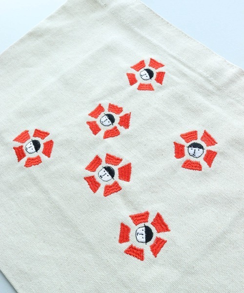 CASA PICONE(カーサピッコーネ)の「刺繍サコッシュ(ショルダーバッグ・レディース・H/B/C/I/D/G/A/F/J/E・FREE)」の20枚目の写真